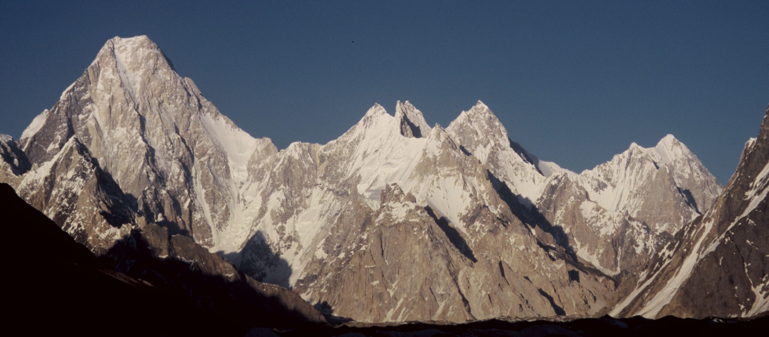 Diran Peak Expedition: Climbing, Hiking & Mountaineering